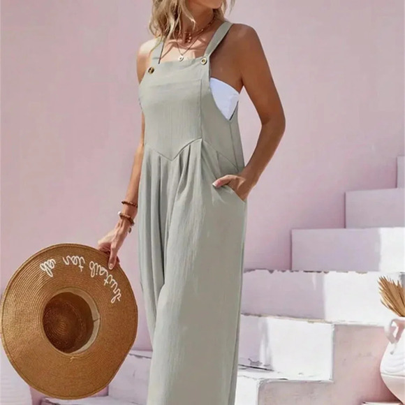 Grey Casual Women's Loose Jumpsuit With Buttons And Pockets - Picture 2 of 3